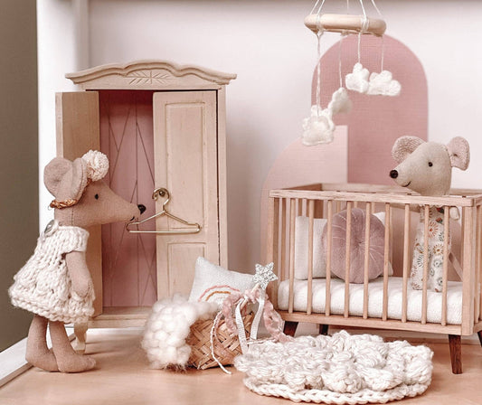 Macy Mae Dollhouse Designs - Dollhouse Gold Hanger Set of 4