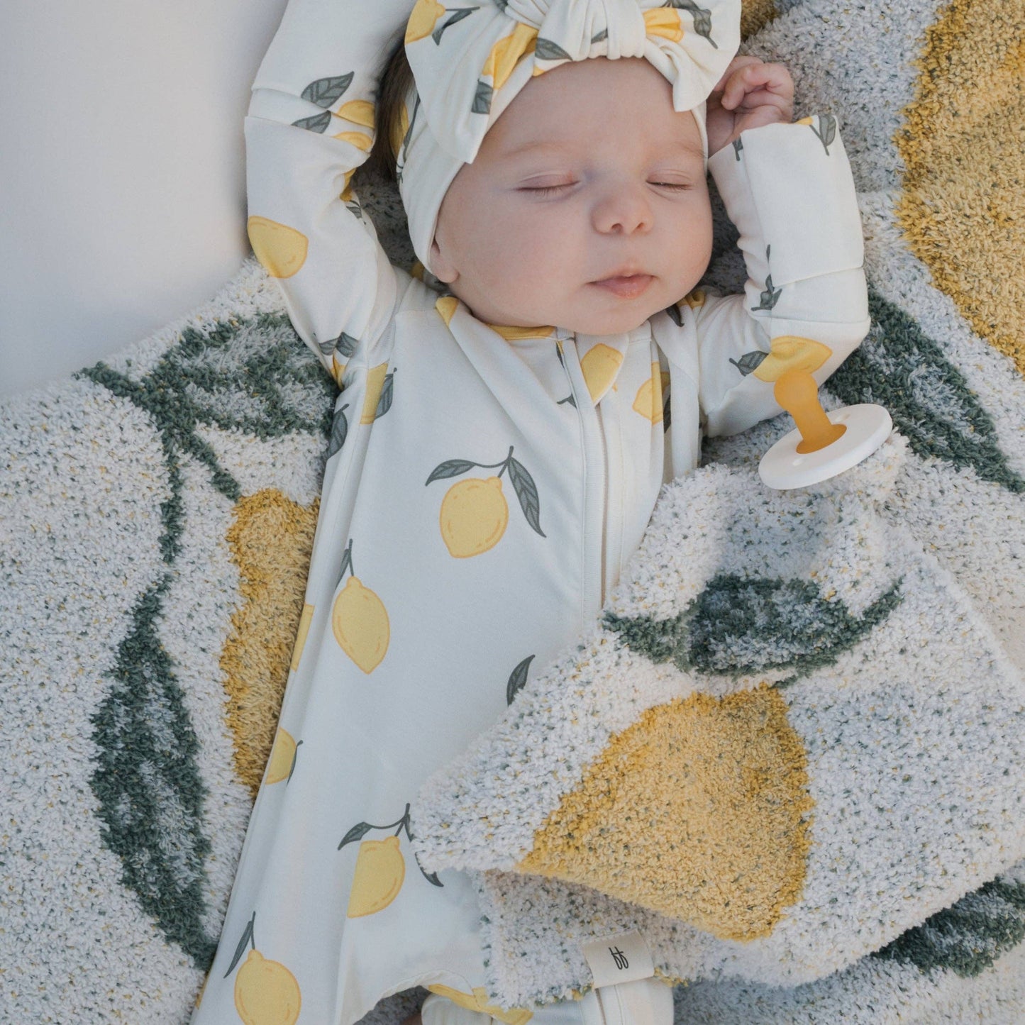 Lovey | Lemon