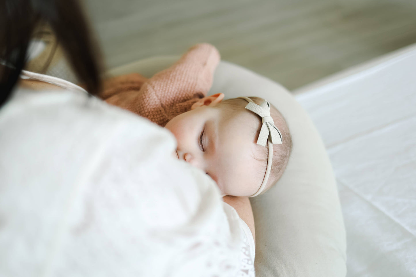 Snuggle Me Organic - Feeding Support | Birch