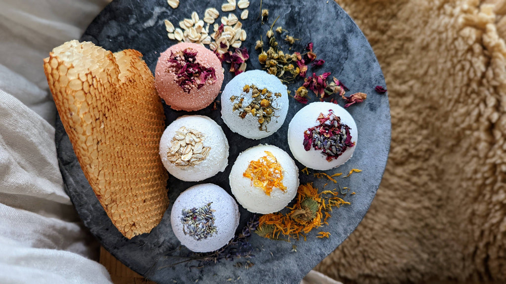Gnat and Bee - Refresh | Natural Bath Bomb