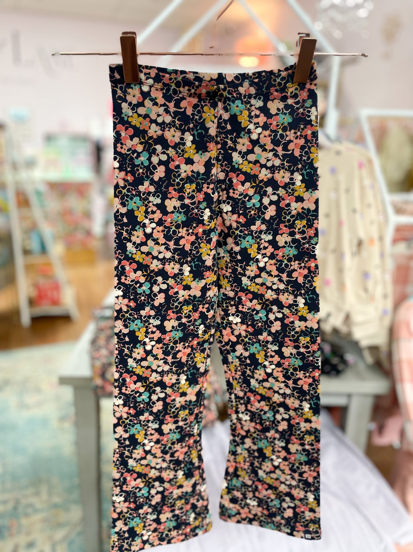 Tea Garden Flare Leggings