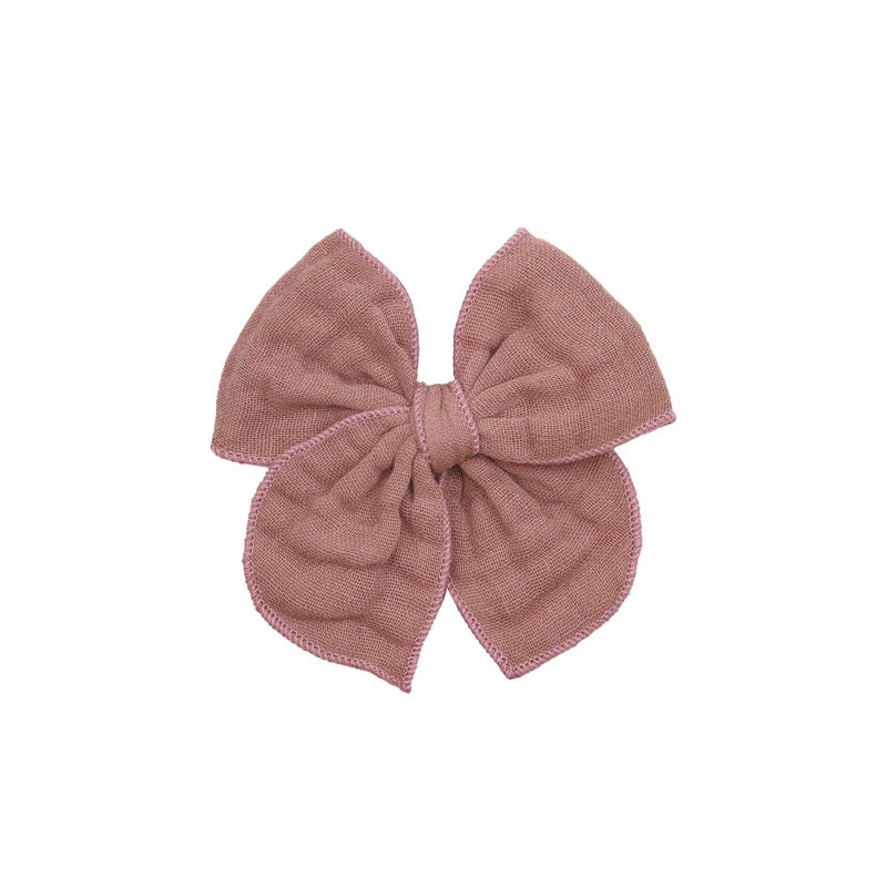 Cloud Muslin™ Heirloom Bow - Berry Clip
