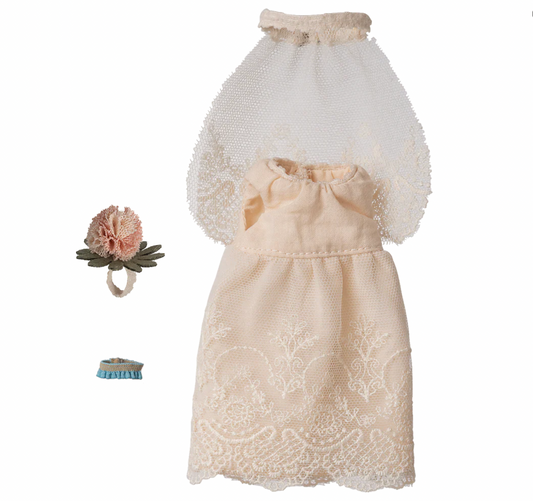 Wedding Dress, Mum mouse