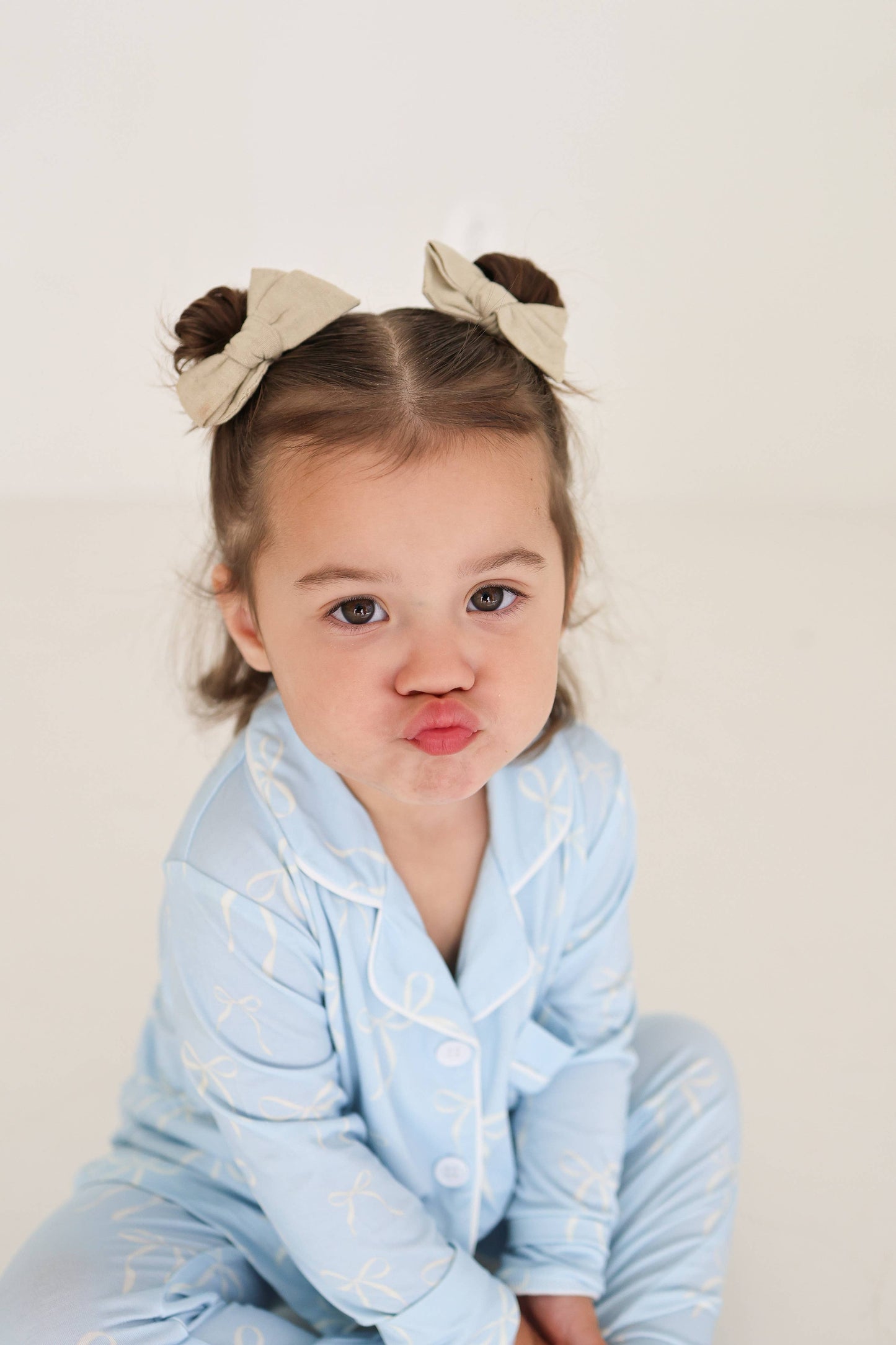 Girl’s Bamboo Button Up Lounge Set | Blue Bows