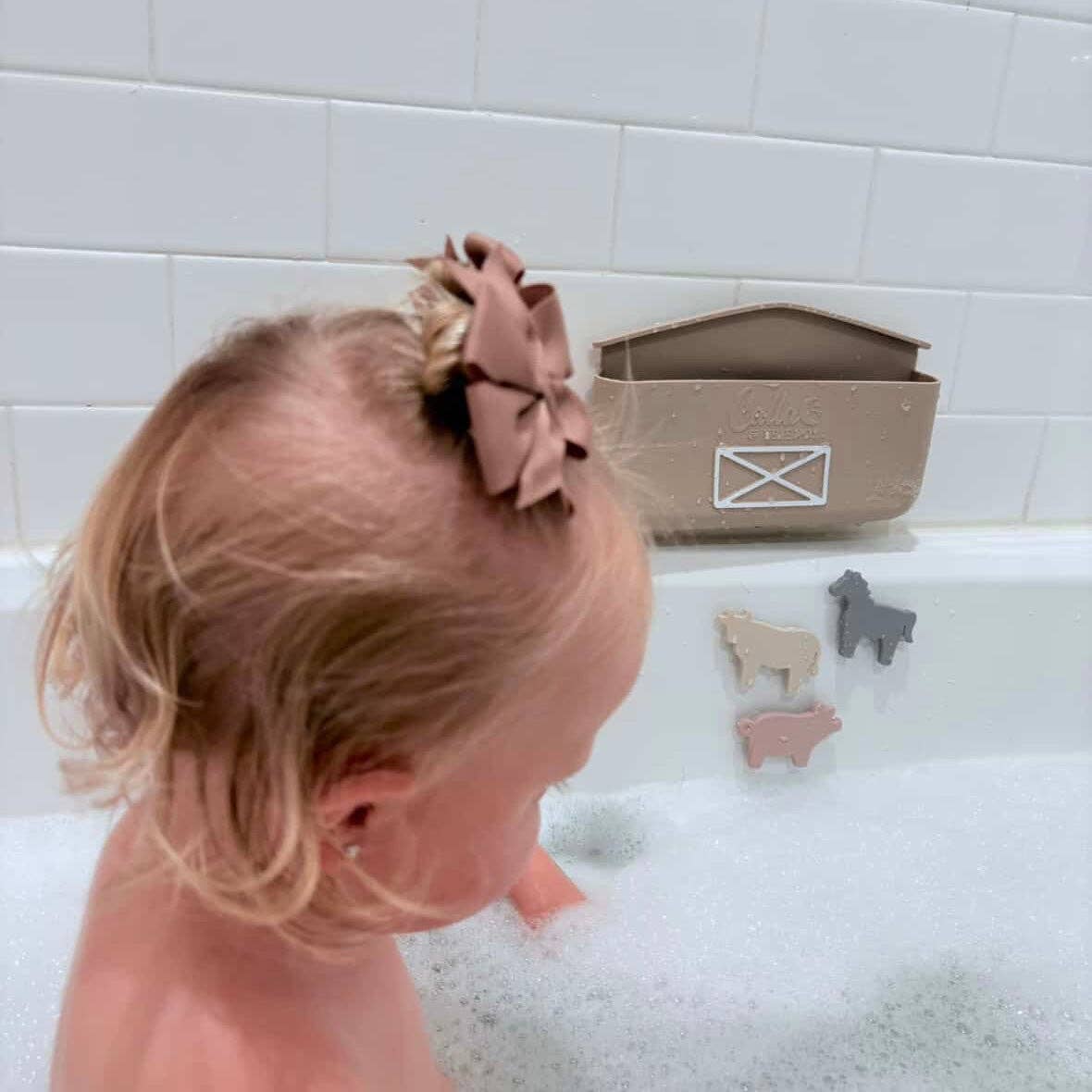 Calla & Friends - Farm Suction Play Set