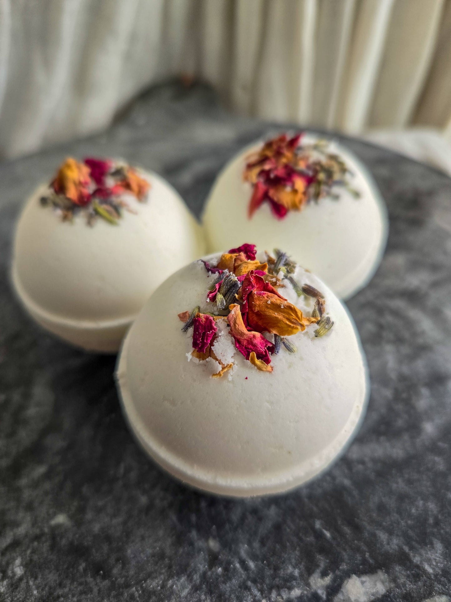 Gnat and Bee - The Dreamer | Natural Bath Bomb