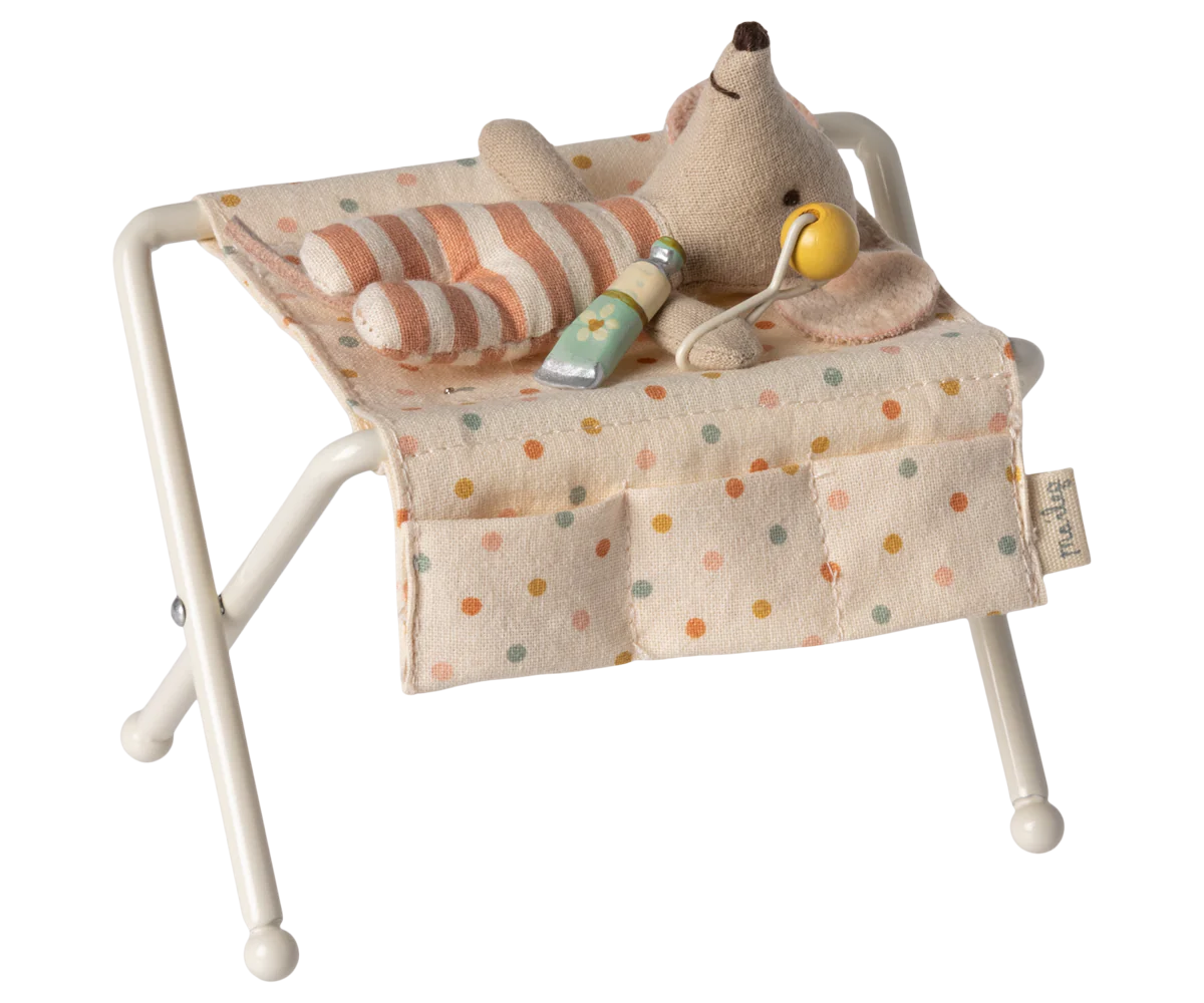 Nursery Table - Baby Mouse - Off White